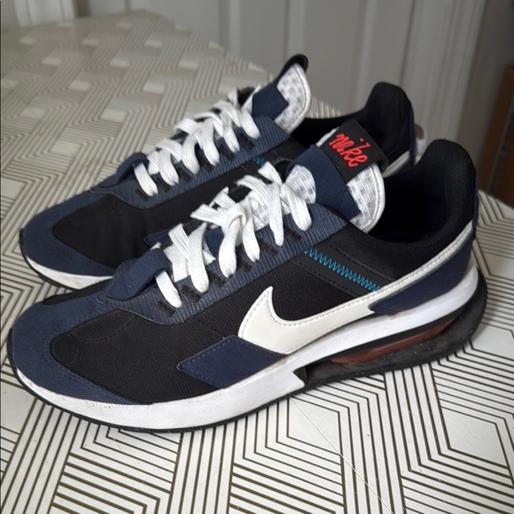 Nike Air Max Pre-Day Black &Midnight Blue Athletic Shoes - Picture 1 of 9